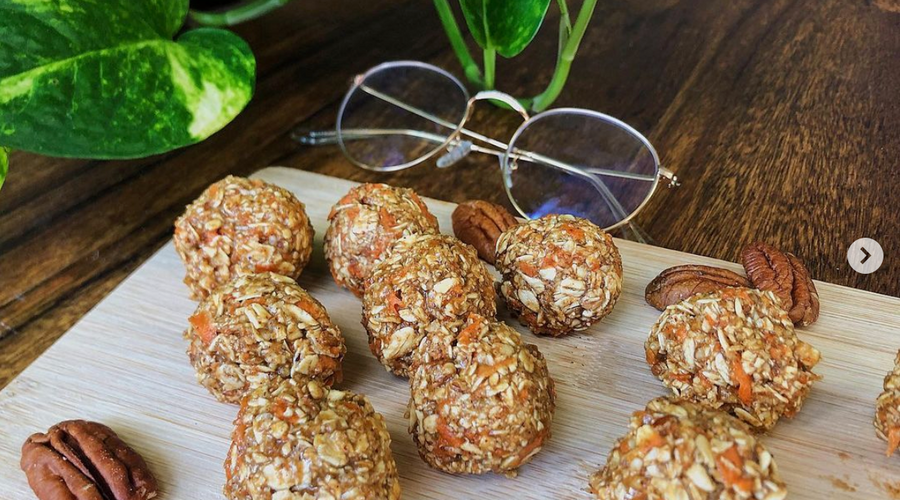 Prebiotic Fiber Carrot Cake Energy Balls